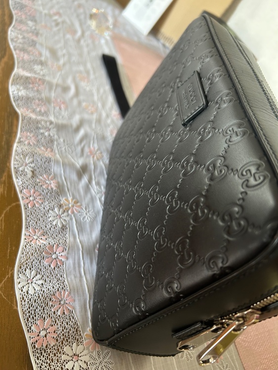 GUCCI  シマレザーセカンドバック429146（ブランドバッグ）の商品画像 - 査定依頼日：2026年1月12日 - 最高査定価格：100,000円