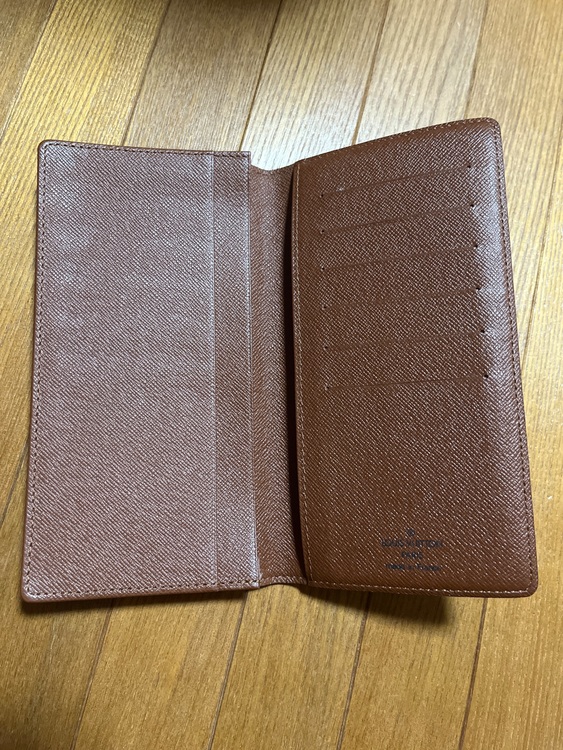 財布（ブランド財布・小物）の商品画像 - 査定依頼日：2025年9月16日 - 最高査定価格：4,000円