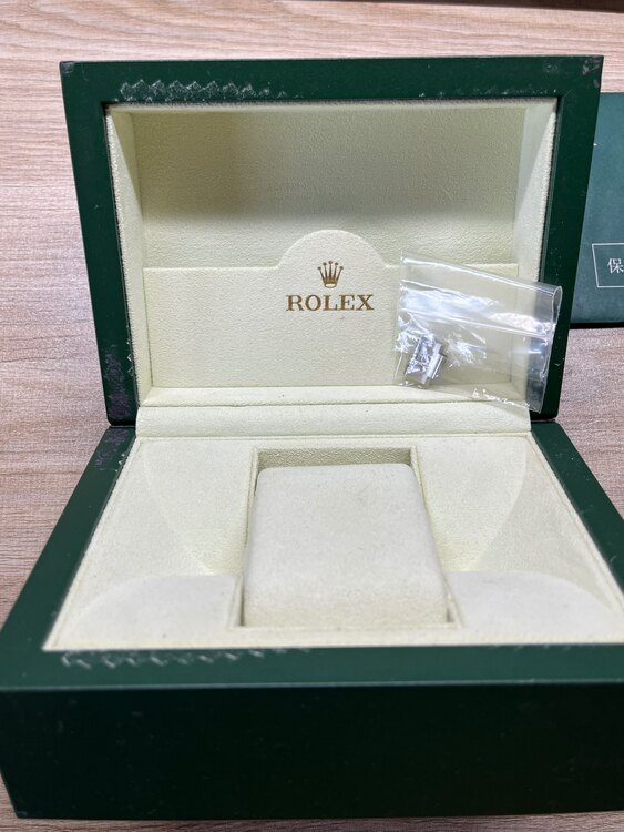 ロレックス エクスプローラー 11427（高級時計）の商品画像 - 査定依頼日：2025年2月3日 - 最高査定価格：880,000円