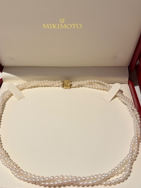 ミキモトパール　3連ネックレス（宝石）の商品画像 - 査定依頼日：2026年7月11日 - 最高査定価格：180,000円
