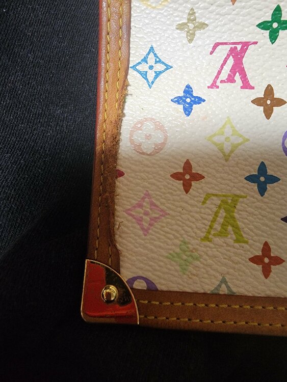 Louis Vuitton マルチカラーモノグラム 長財布（ブランド財布・小物）の商品画像 - 査定依頼日：2026年1月21日 - 最高査定価格：10,000円