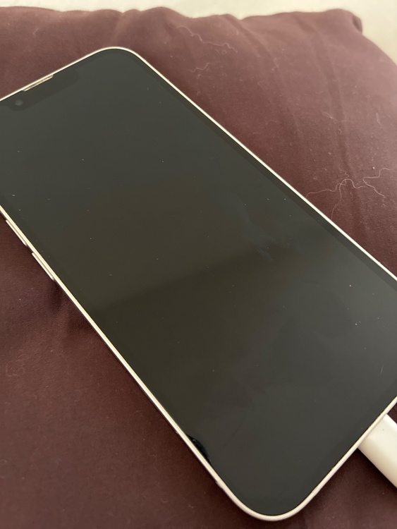 iPhone 13 128GB SIMフリー（スマホ）の商品画像 - 査定依頼日：2026年3月2日 - 最高査定価格：20,000円