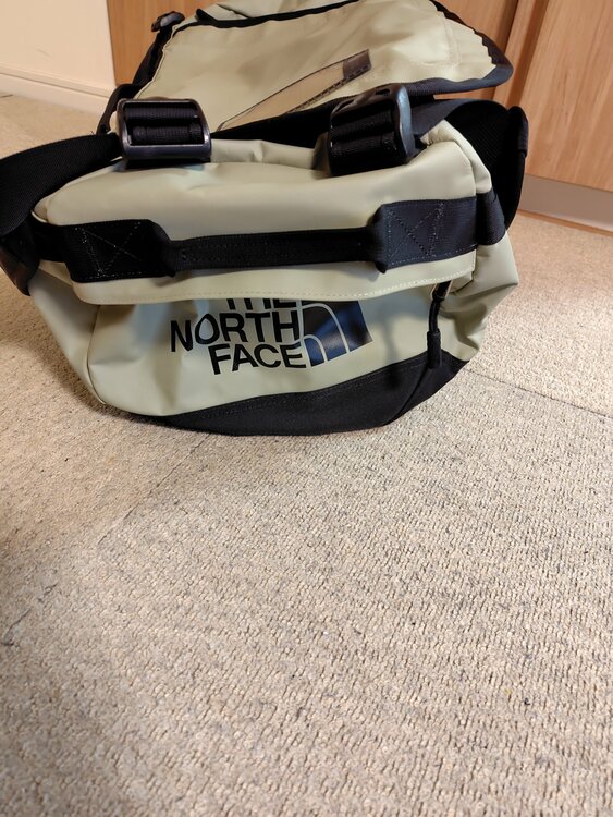 ノースフェイス ダッフルバックS（その他のスポーツ用品）の商品画像 - 査定依頼日：2026年1月5日 - 最高査定価格：3,000円