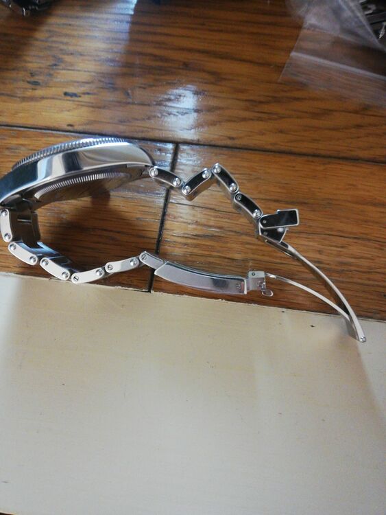 チューダー ブラックベイ M7939A1A0RU-0002（高級時計）の商品画像 - 査定依頼日：2025年10月5日 - 最高査定価格：530,000円