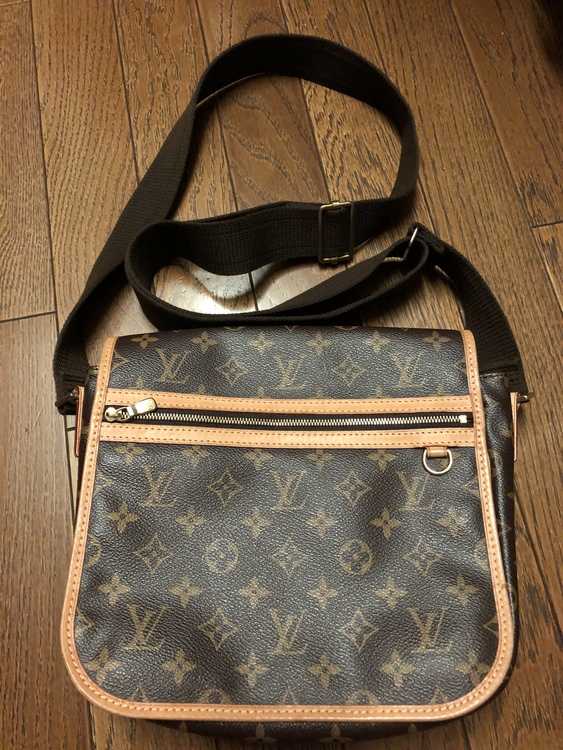 斜めがけ（ブランドバッグ）の商品画像 - 査定依頼日：2022年5月3日 - 最高査定価格：72,250円