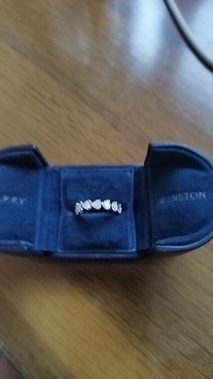 ハリー・ウィンストン　ハートシェイープ（宝石）の商品画像 - 査定依頼日：2026年4月1日 - 最高査定価格：1,050,000円