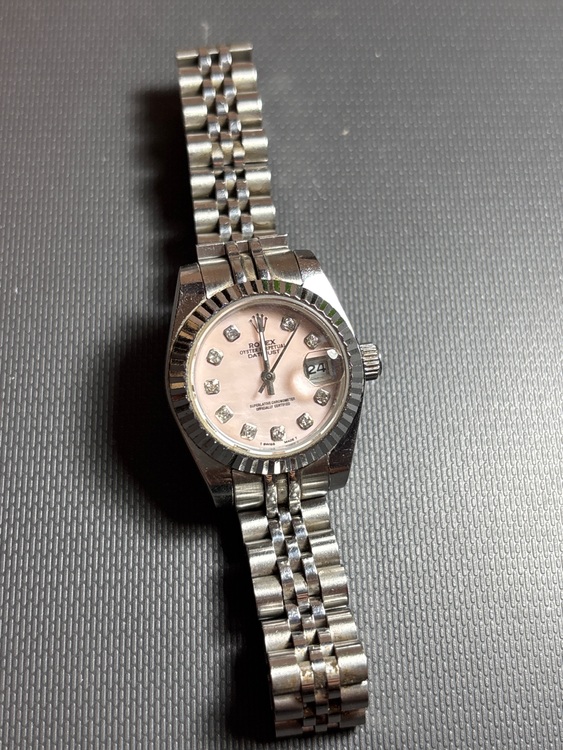 ロレックス パーペチュアルデイト （高級時計）の商品画像 - 査定依頼日：2025年6月25日 - 最高査定価格：1,050,000円