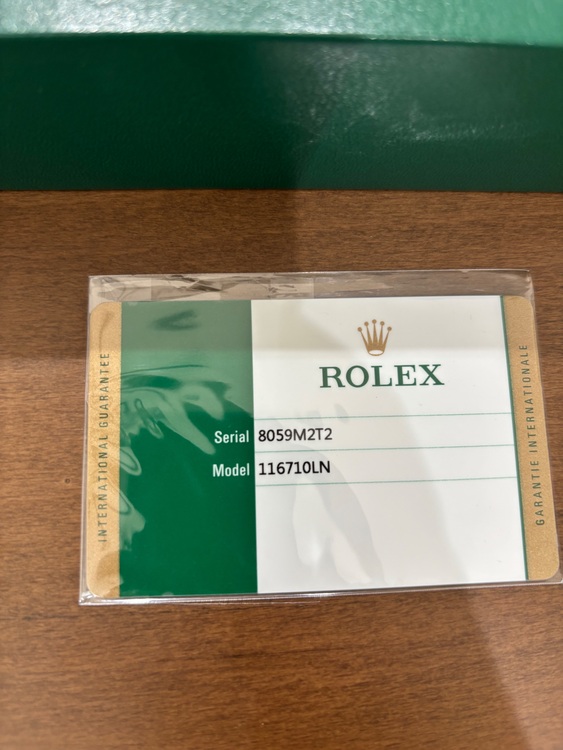 ロレックス GMTマスター 116710lm（高級時計）の商品画像 - 査定依頼日：2025年11月2日 - 最高査定価格：1,900,000円