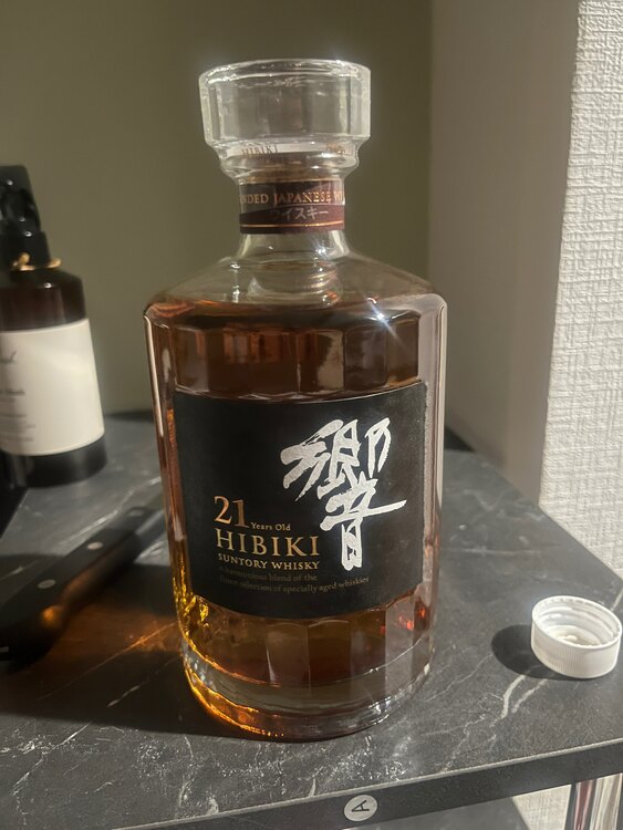 ウイスキー サントリー響 （お酒）の商品画像 - 査定依頼日：2025年4月29日 - 最高査定価格：67,500円