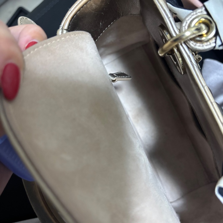 ディオール  （ブランドバッグ）の商品画像 - 査定依頼日：2025年7月18日 - 最高査定価格：250,000円