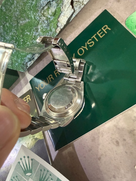 ロレックス サブマリーナー 14060（高級時計）の商品画像 - 査定依頼日：2026年2月19日 - 最高査定価格：1,600,000円