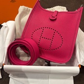 エヴリン tpm ローズメキシコ（ブランドバッグ）の商品画像 - 査定依頼日：2025年11月27日 - 最高査定価格：270,000円