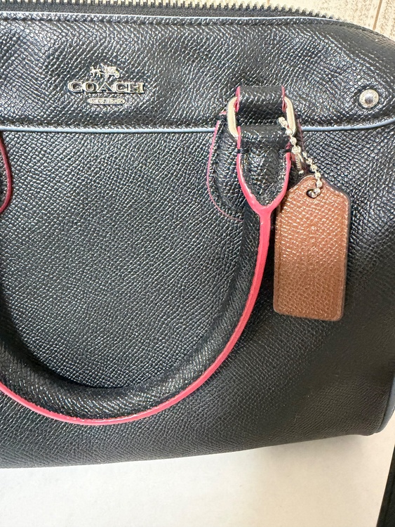 その他 コーチ （ブランドバッグ）の商品画像 - 査定依頼日：2025年12月6日 - 最高査定価格：2,000円