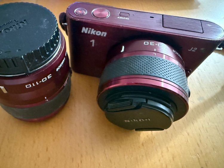 J2MODEL 1NIKKOR（カメラ）の商品画像 - 査定依頼日：2026年6月16日 - 最高査定価格：3,000円