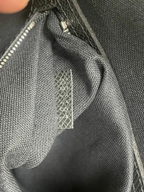 タイガ　アレクサンダーアルドワーズショルダーバッグ（ブランドバッグ）の商品画像 - 査定依頼日：2025年7月22日 - 最高査定価格：850,000円