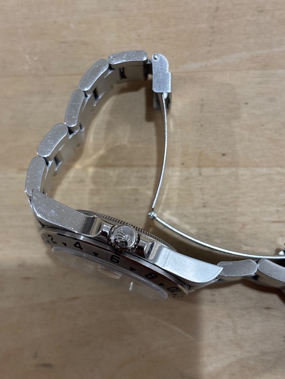 ロレックス エクスプローラー 1657（高級時計）の商品画像 - 査定依頼日：2025年8月22日 - 最高査定価格：1,000,000円