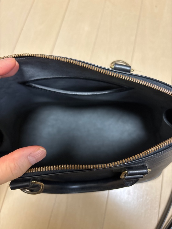 ルイヴィトン エピ （ブランドバッグ）の商品画像 - 査定依頼日：2026年2月1日 - 最高査定価格：70,000円