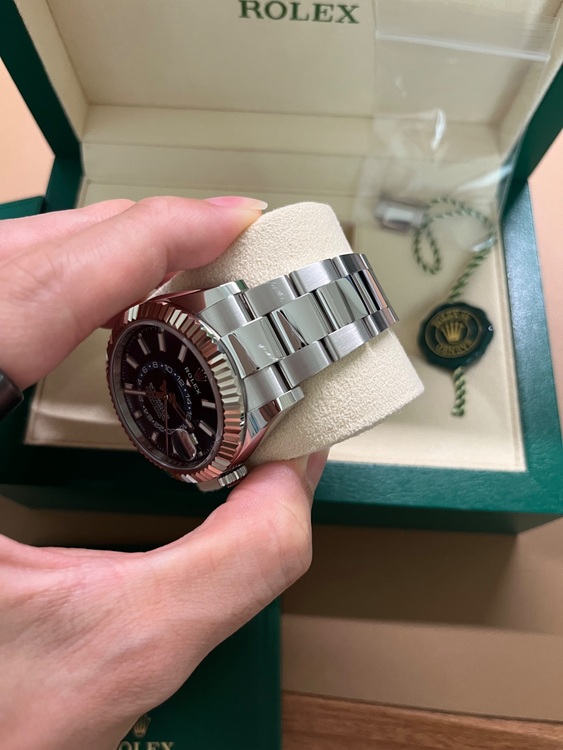 スカイドゥエラー（高級時計）の商品画像 - 査定依頼日：2025年10月8日 - 最高査定価格：3,150,000円