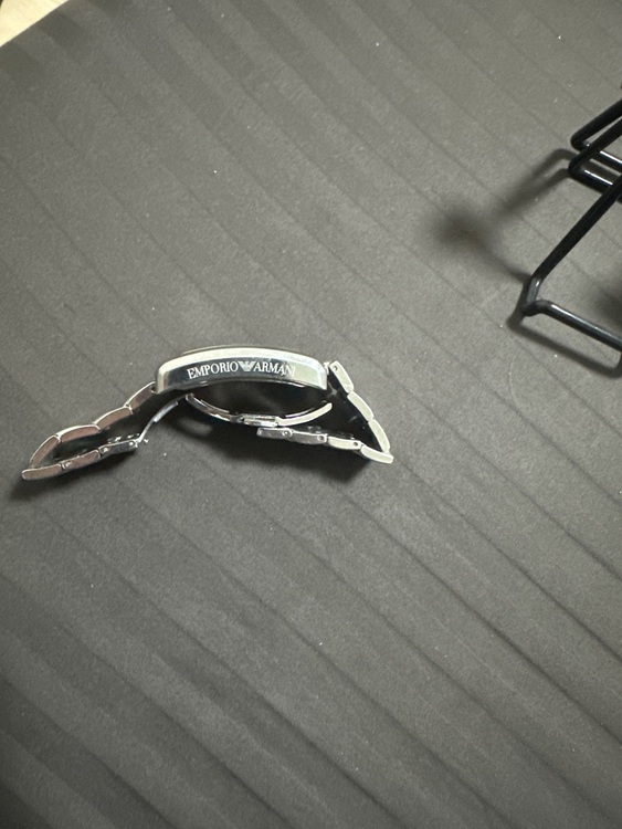 その他 その他 エマポリオあるまー（高級時計）の商品画像 - 査定依頼日：2025年11月10日 - 最高査定価格：2,000円