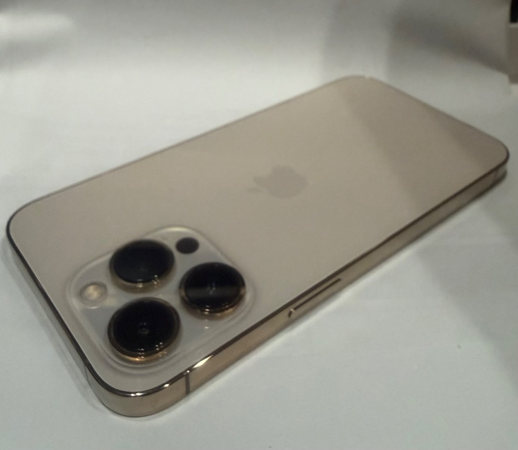 iPhone iPhone 13 Pro 128GB au（スマホ）の商品画像 - 査定依頼日：2026年6月8日 - 最高査定価格：50,000円