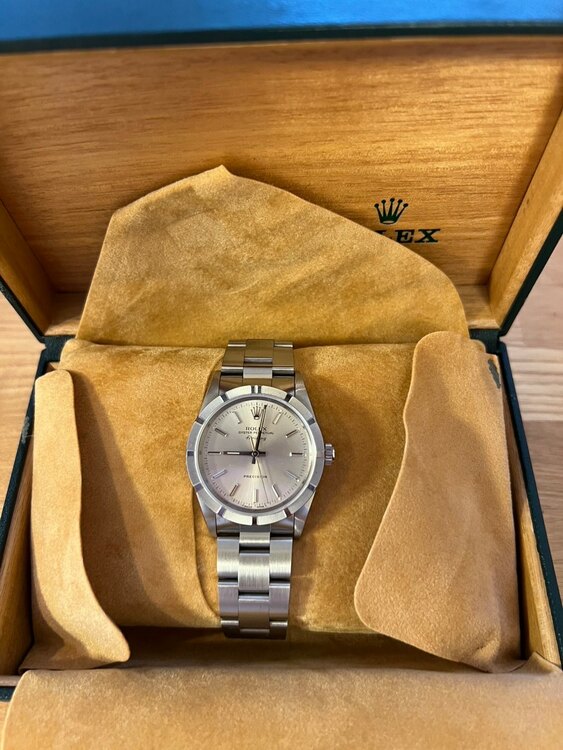 ロレックス パーペチュアル （高級時計）の商品画像 - 査定依頼日：2025年5月11日 - 最高査定価格：600,000円