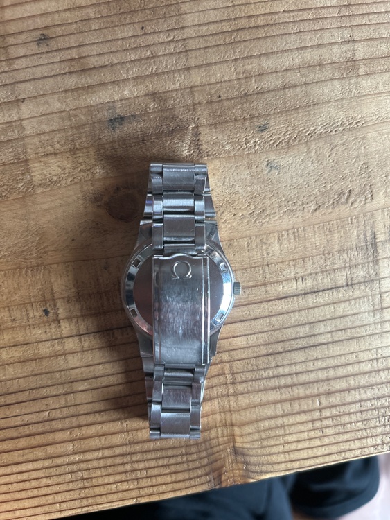 ジュネーブ（高級時計）の商品画像 - 査定依頼日：2026年3月7日 - 最高査定価格：100,000円