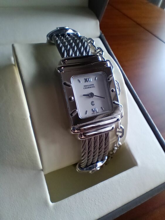 その他 その他 フィリップシャリオール　サントロペ　スクエア（高級時計）の商品画像 - 査定依頼日：2025年7月4日 - 最高査定価格：25,000円