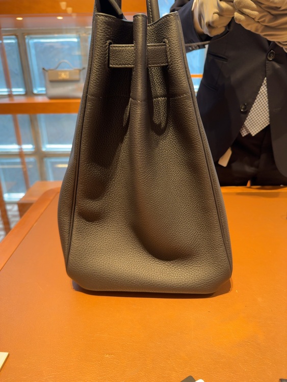 オータクロア40（ブランドバッグ）の商品画像 - 査定依頼日：2025年6月3日 - 最高査定価格：2,250,000円