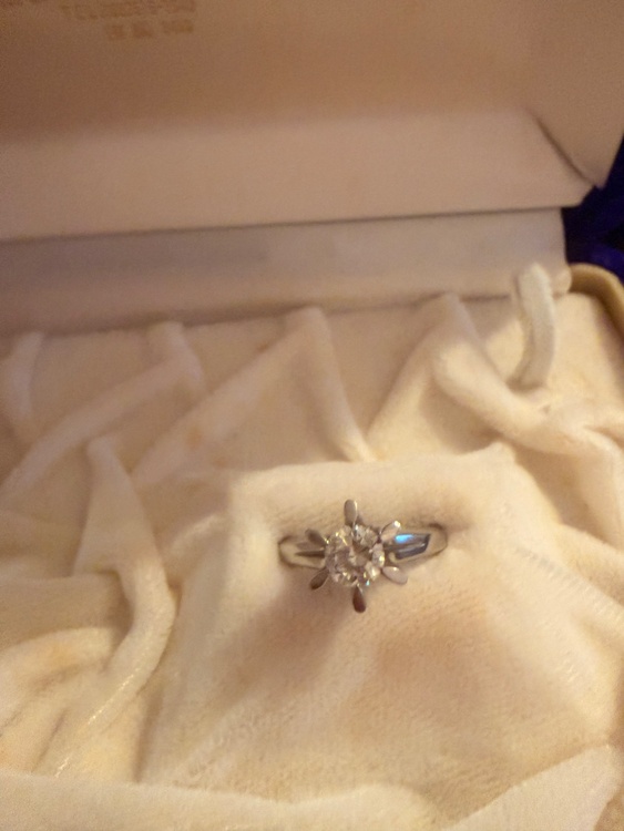 ダイヤ指輪（金・貴金属）の商品画像 - 査定依頼日：2026年1月9日 - 最高査定価格：200,000円