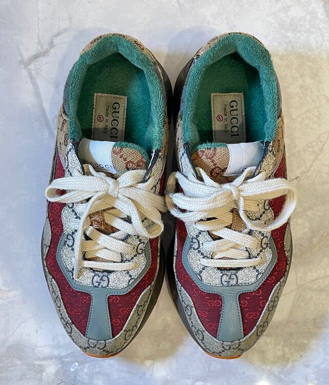 スニーカー（古着・ファッション）の商品画像 - 査定依頼日：2025年2月10日 - 最高査定価格：30,000円