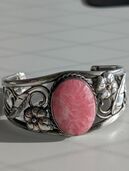 インカローズ付きバングル、30グラム（金・貴金属）の商品画像 - 査定依頼日：2025年9月29日 - 最高査定価格：5,000円