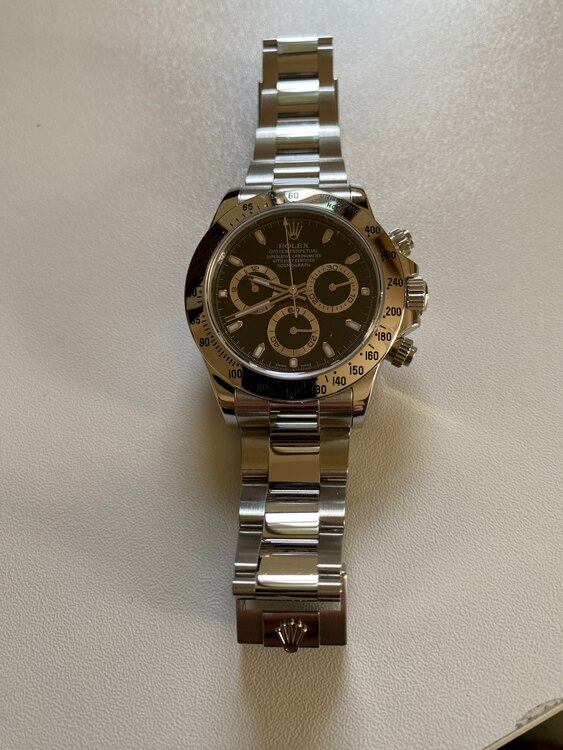 ロレックス デイトナ 116520（高級時計）の商品画像 - 査定依頼日：2025年4月8日 - 最高査定価格：3,850,000円