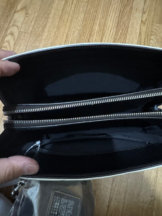 ラムスキン　チェーン　ショルダーバッグ　ココマーク（ブランドバッグ）の商品画像 - 査定依頼日：2025年4月30日 - 最高査定価格：150,000円