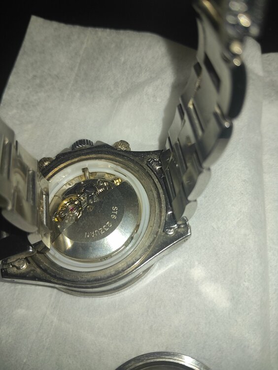 Rolex Cosmograph Daytona รุ่น 16520 （高級時計）の商品画像 - 査定依頼日：2026年3月28日 - 最高査定価格：100,000円