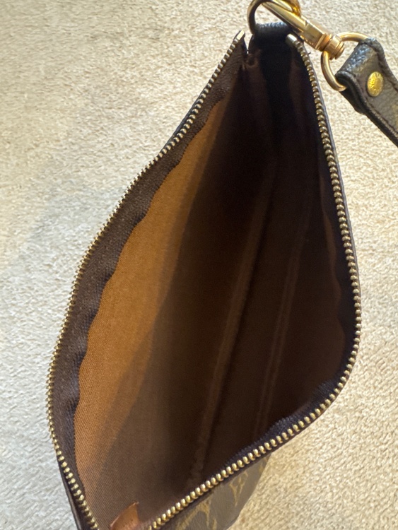 ルイヴィトン モノグラム （ブランドバッグ）の商品画像 - 査定依頼日：2026年1月21日 - 最高査定価格：62,000円