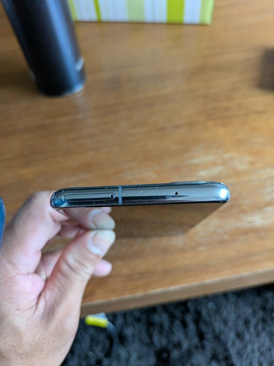 Galaxy Galaxy S20 シリーズ 【docomo】Galaxy S20 5G SC-51A（スマホ）の商品画像 - 査定依頼日：2026年8月1日 - 最高査定価格：7,000円