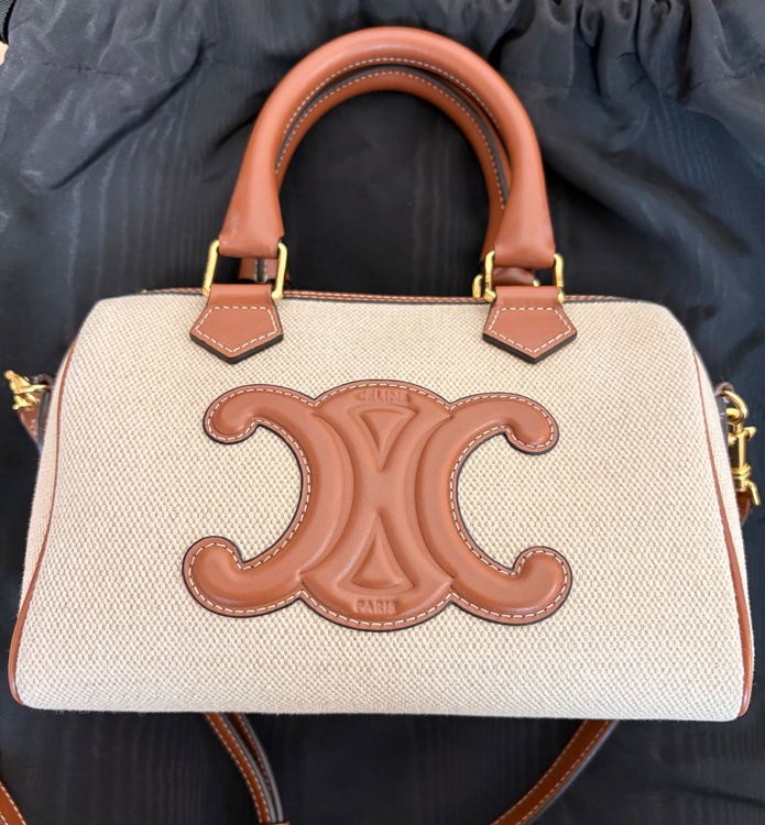 セリーヌ  （ブランドバッグ）の商品画像 - 査定依頼日：2026年2月24日 - 最高査定価格：160,000円