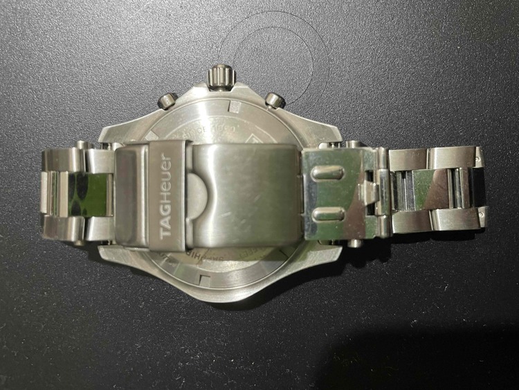 タグホイヤー アクアレーサー CAF1111.NU776（高級時計）の商品画像 - 査定依頼日：2025年2月8日 - 最高査定価格：80,000円