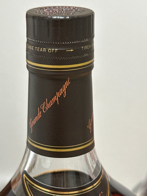 ヘネシー XO グランドシャンパーニュ コニャック 700ml 40% 未開栓 （お酒）の商品画像 - 査定依頼日：2025年2月20日 - 最高査定価格：15,000円