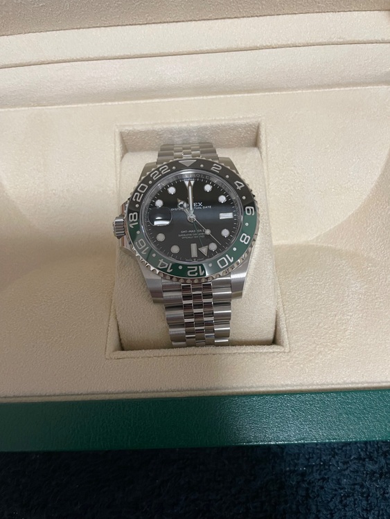 GMTマスターII（高級時計）の商品画像 - 査定依頼日：2025年10月14日 - 最高査定価格：2,600,000円