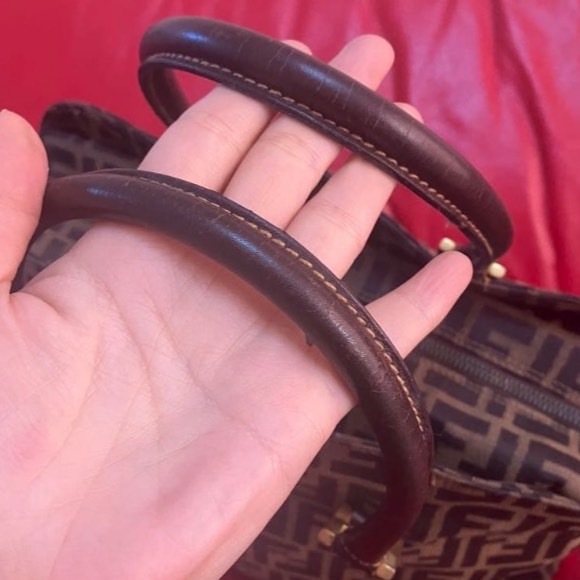 バック（ブランドバッグ）の商品画像 - 査定依頼日：2026年1月19日 - 最高査定価格：35,000円