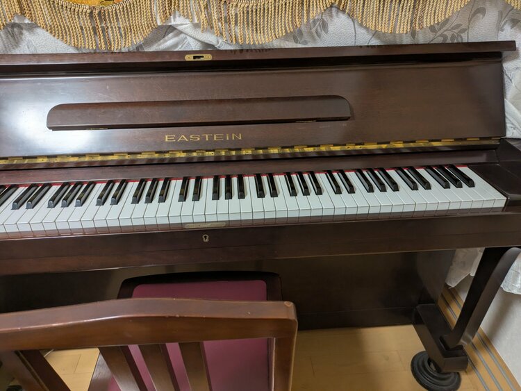 イースタインC型N（ピアノ・楽器・PA機材）の商品画像 - 査定依頼日：2025年12月28日 - 最高査定価格：5,000円