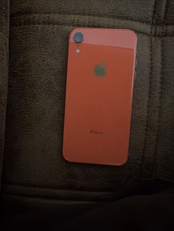 iPhoneXR 64GB SIMフリー（スマホ）の商品画像 - 査定依頼日：2026年4月21日 - 最高査定価格：14,000円