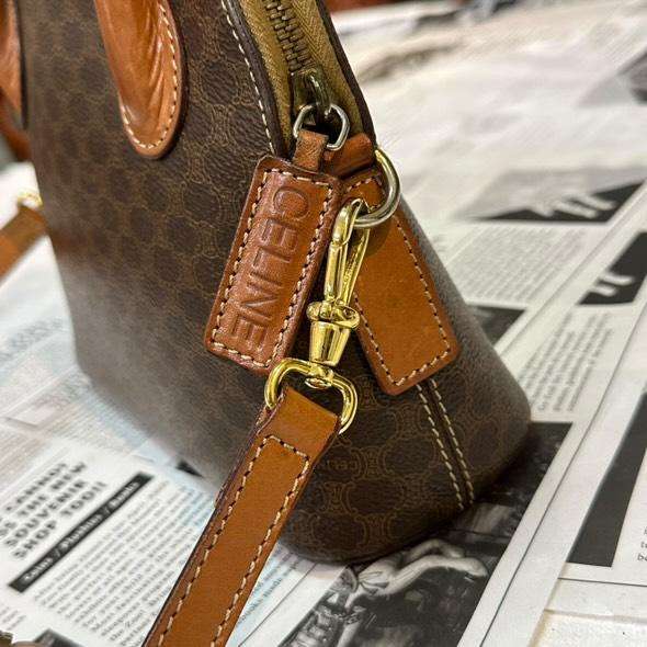 ボリードタイプミニショルダーバッグ（ブランドバッグ）の商品画像 - 査定依頼日：2025年3月31日 - 最高査定価格：50,000円