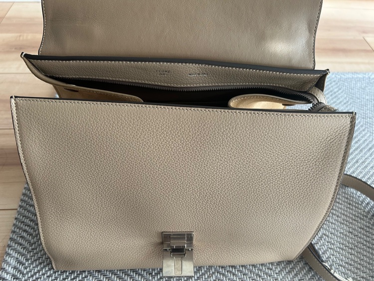 セリーヌ  （ブランドバッグ）の商品画像 - 査定依頼日：2025年10月29日 - 最高査定価格：50,000円