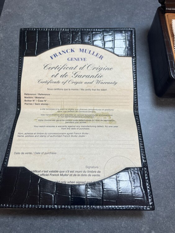 フランクミュラー トノウカーベックス （高級時計）の商品画像 - 査定依頼日：2025年3月26日 - 最高査定価格：400,000円