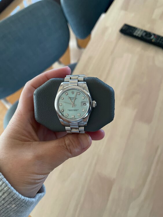 ロレックスアオスターパーペチュアルデイトジャスト（高級時計）の商品画像 - 査定依頼日：2025年2月19日 - 最高査定価格：3,800,000円