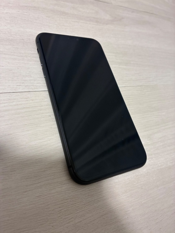 iPhone11 64GB SIMフリー（スマホ）の商品画像 - 査定依頼日：2026年2月8日 - 最高査定価格：16,000円