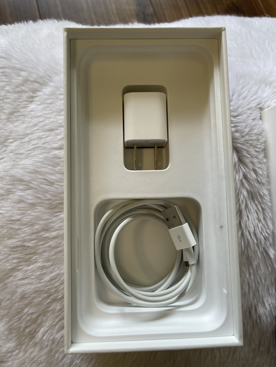 iPhoneXS Max 256GB シルバー SoftBank（スマホ）の商品画像 - 査定依頼日：2021年6月12日 - 最高査定価格：43,500円