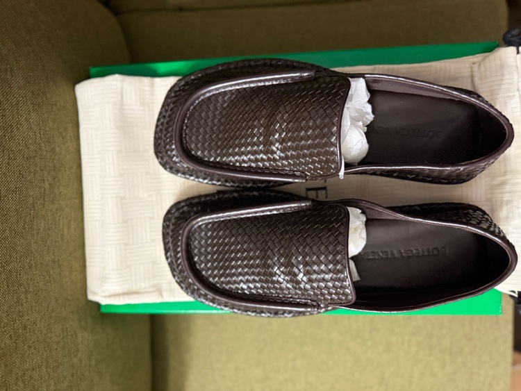 ボッテガ・ヴェネタ  （ブランドバッグ）の商品画像 - 査定依頼日：2025年10月2日 - 最高査定価格：50,000円